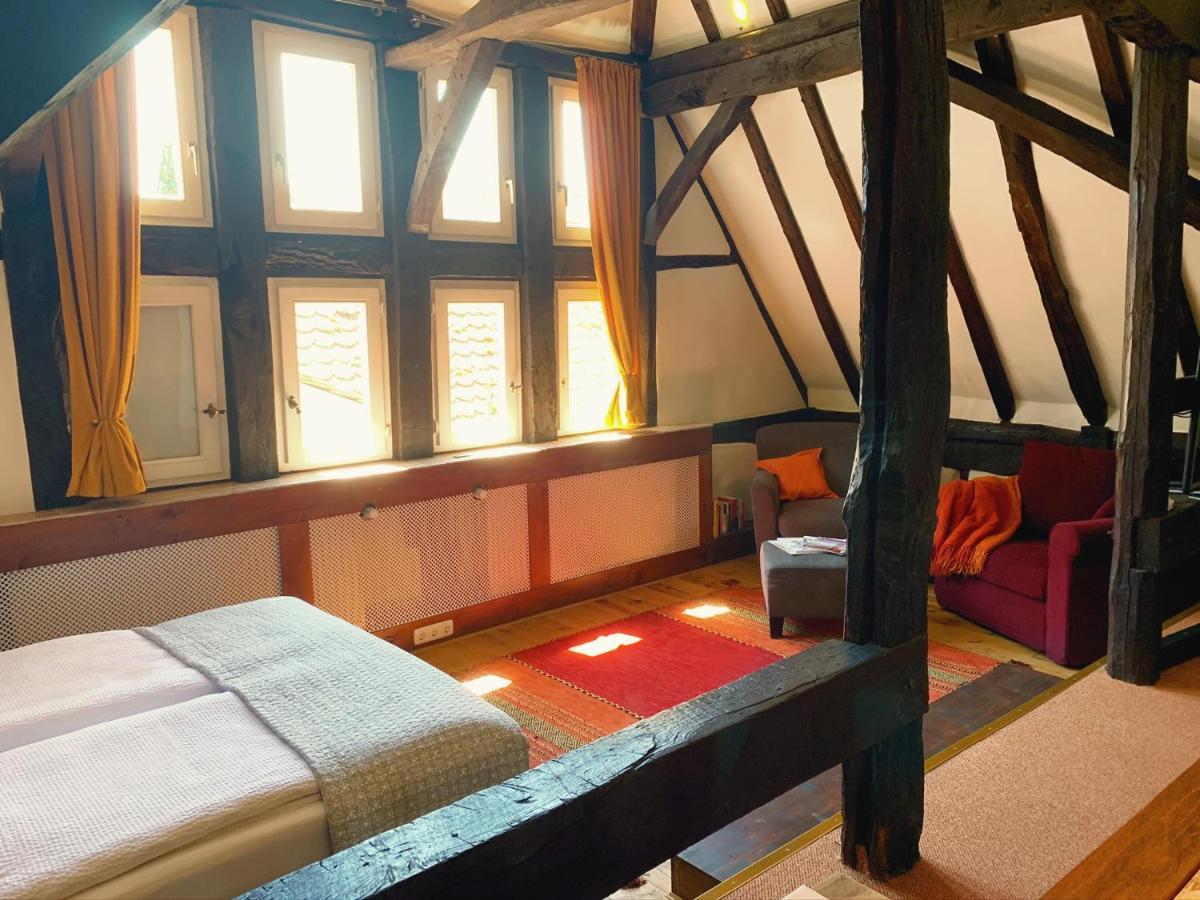 Historische Ferienwohnung Mit Kamin In Lich Bagian luar foto